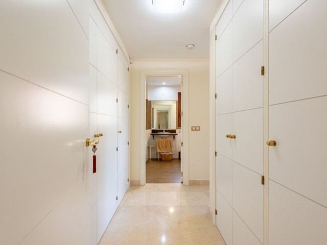 3 Bedrooms Apartment in Benahavís