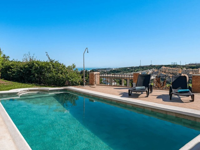 4 Schlafzimmer Villa in Estepona