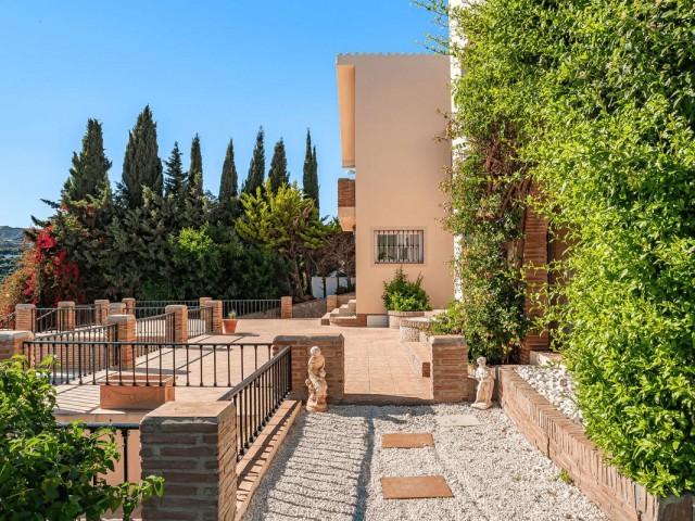 4 Schlafzimmer Villa in Estepona