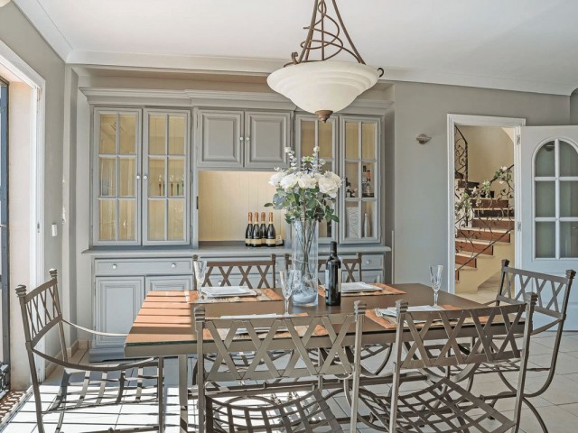 4 Schlafzimmer Villa in Estepona