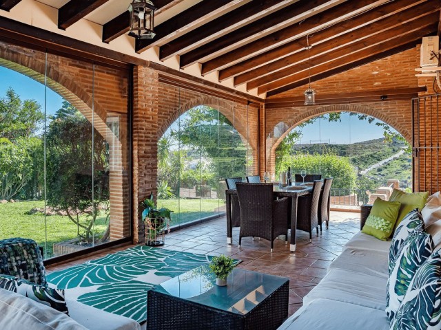 4 Schlafzimmer Villa in Estepona
