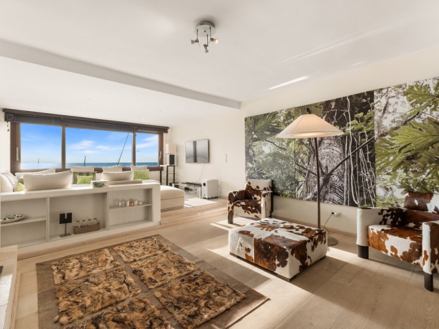 2 Bedrooms Apartment in Puerto Banús