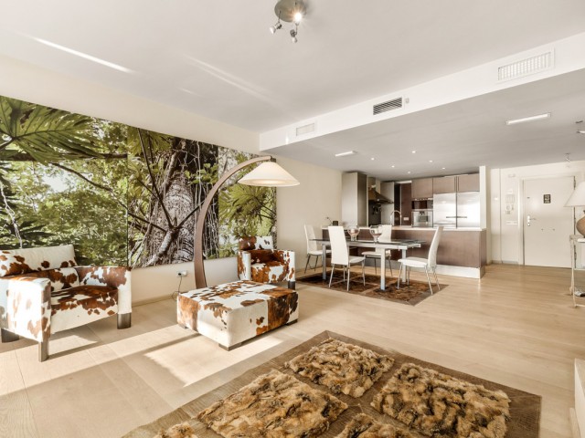 2 Bedrooms Apartment in Puerto Banús