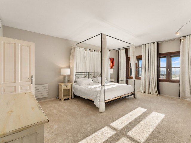 2 Bedrooms Apartment in Puerto Banús