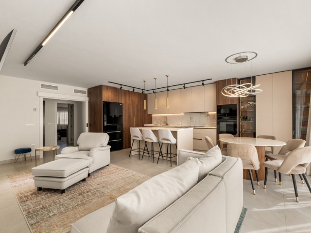 4 Slaapkamer Rijtjeshuis in Estepona