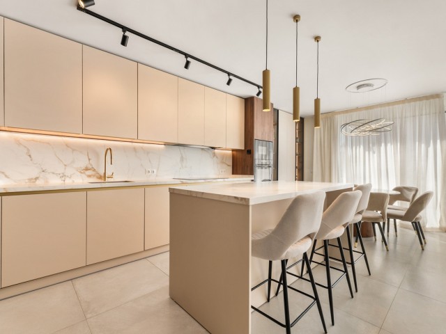 4 Slaapkamer Rijtjeshuis in Estepona