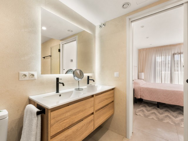 4 Slaapkamer Rijtjeshuis in Estepona