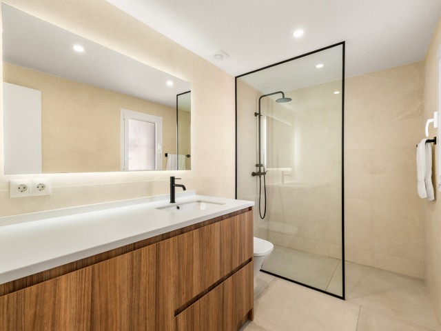 4 Slaapkamer Rijtjeshuis in Estepona