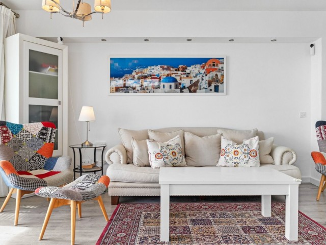 2 Bedrooms Apartment in Fuengirola