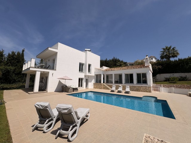 6 Bedrooms Villa in Mijas Costa