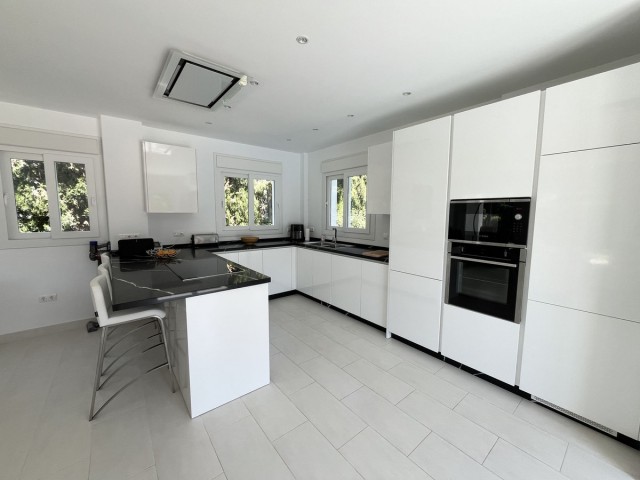 6 Bedrooms Villa in Mijas Costa