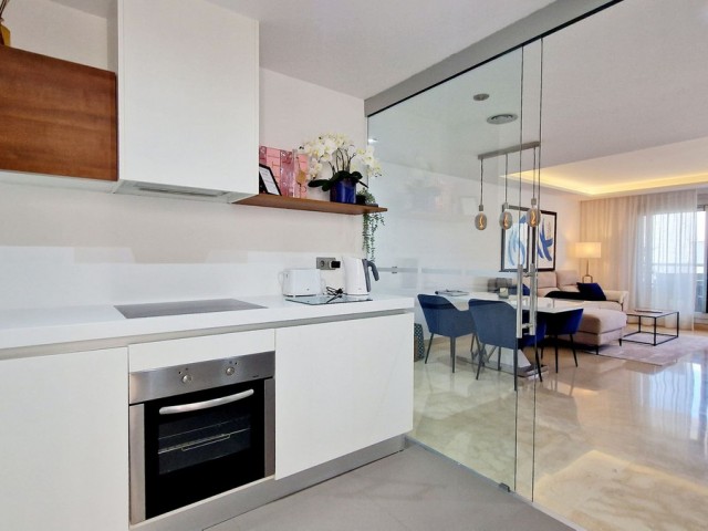 Penthouse avec 3 Chambres  à San Pedro de Alcántara