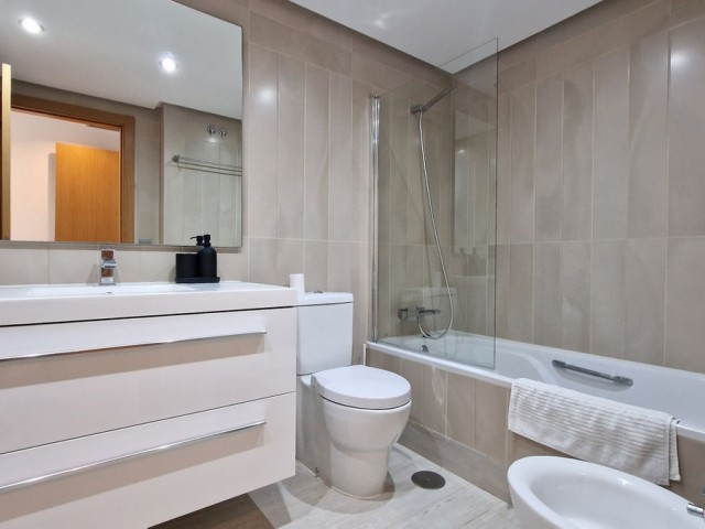 Penthouse avec 3 Chambres  à San Pedro de Alcántara
