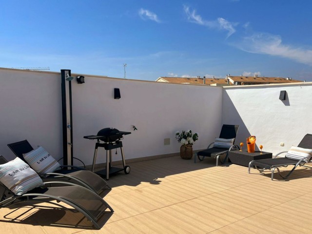 Penthouse avec 3 Chambres  à San Pedro de Alcántara