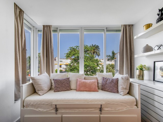 4 Bedrooms Townhouse in The Golden Mile