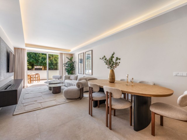 3 Slaapkamer Rijtjeshuis in Nueva Andalucía