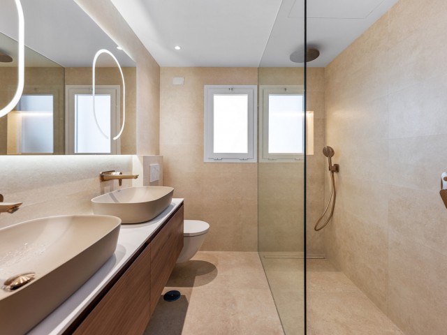 3 Slaapkamer Rijtjeshuis in Nueva Andalucía