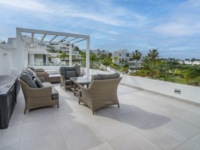 Penthouse in Estepona