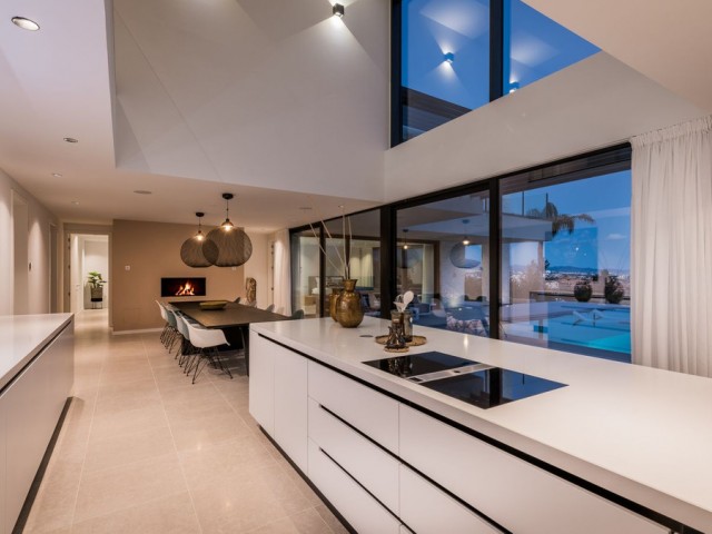 5 Soveroms Villa i Benahavís