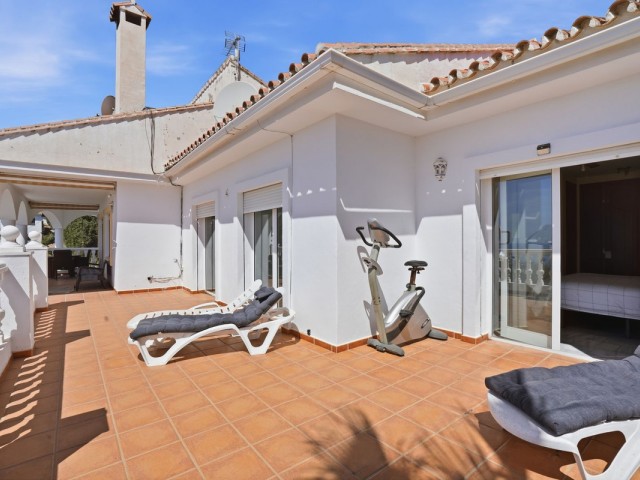 6 Bedrooms Villa in Benalmadena