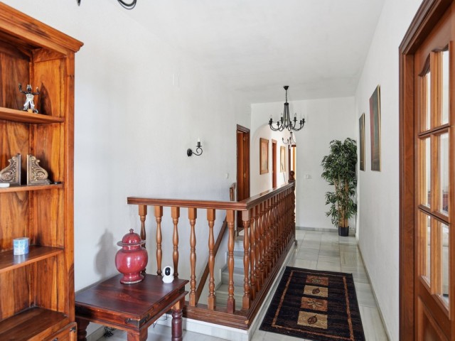 6 Bedrooms Villa in Benalmadena