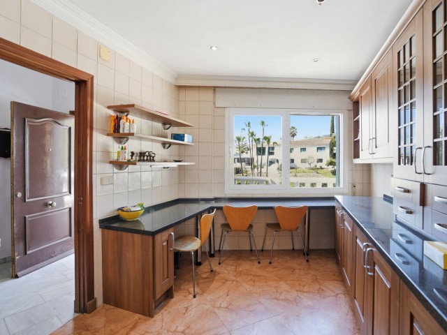 6 Bedrooms Villa in Benalmadena