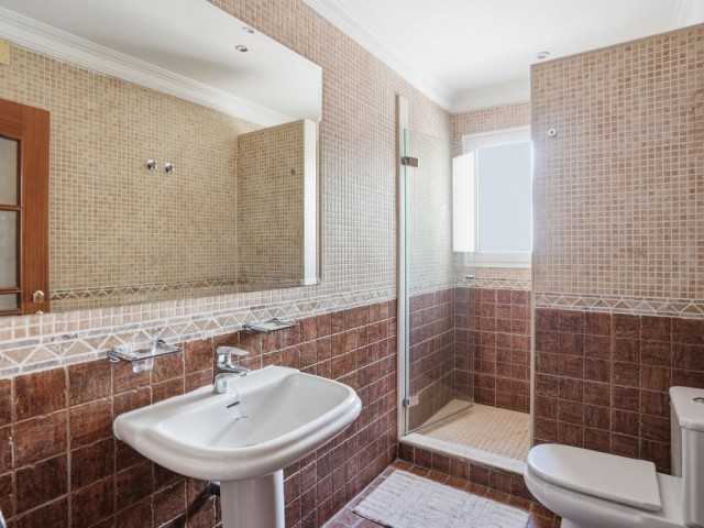 6 Bedrooms Villa in Benalmadena