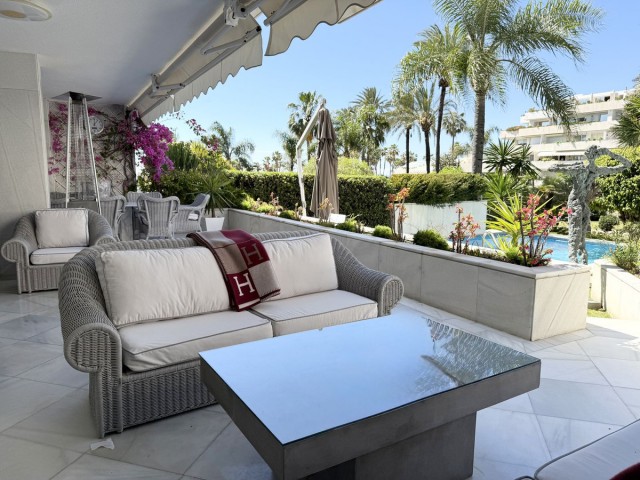3 Bedrooms Apartment in Puerto Banús