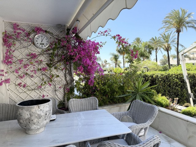 3 Bedrooms Apartment in Puerto Banús
