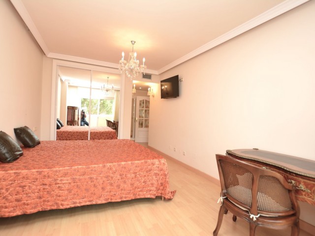 3 Bedrooms Apartment in Marbella