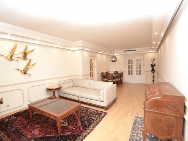 3 Bedrooms Apartment in Marbella