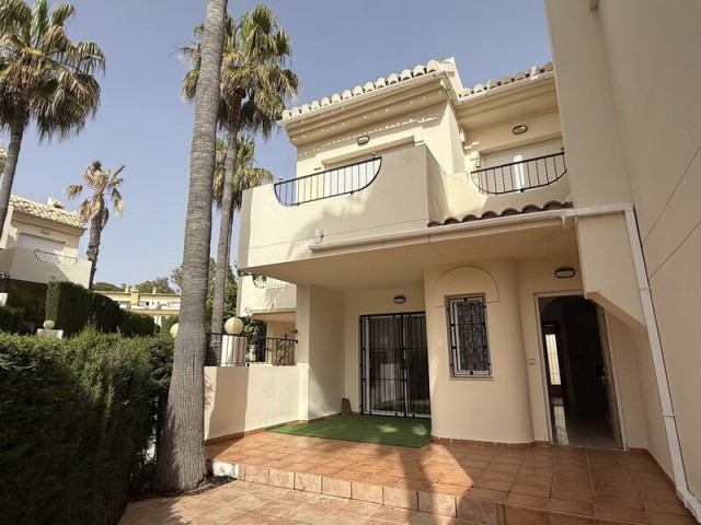 3 Bedrooms Townhouse in Marbella