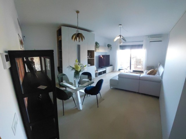 2 Schlafzimmer Apartment in Estepona