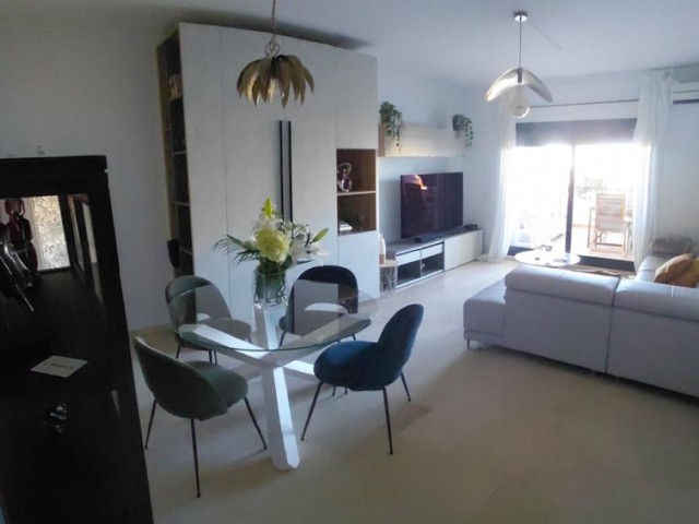 2 Schlafzimmer Apartment in Estepona