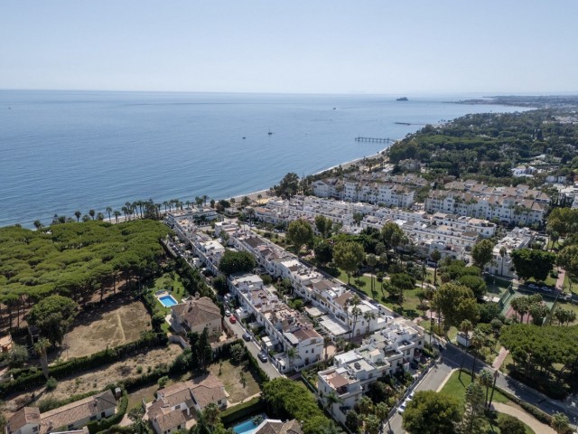 5 Bedrooms Townhouse in The Golden Mile