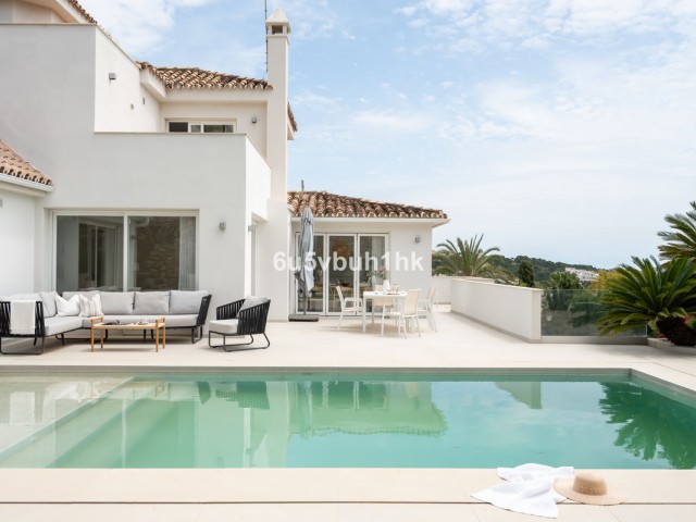 5 Slaapkamer Rijtjeshuis in Marbella
