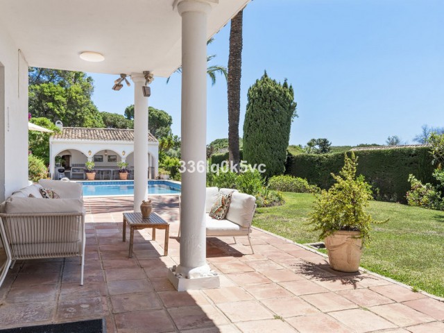4 Bedrooms Villa in Marbella