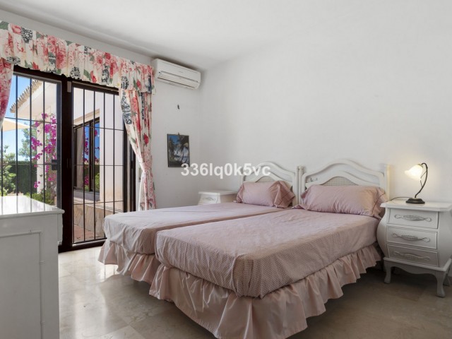 4 Bedrooms Villa in Marbella
