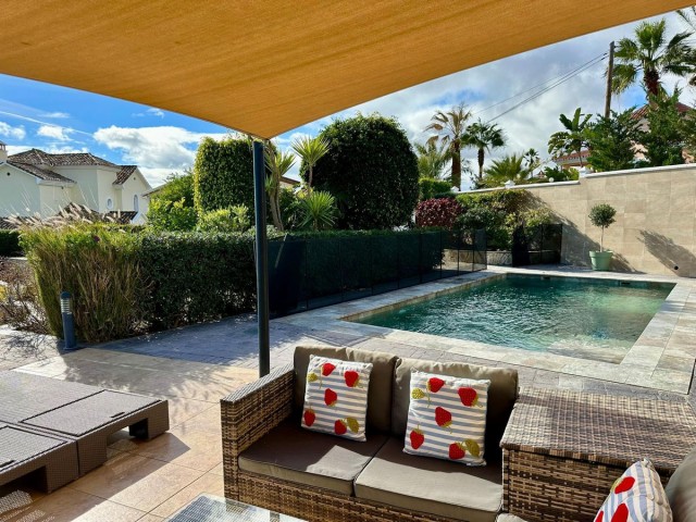 6 Schlafzimmer Villa in Estepona