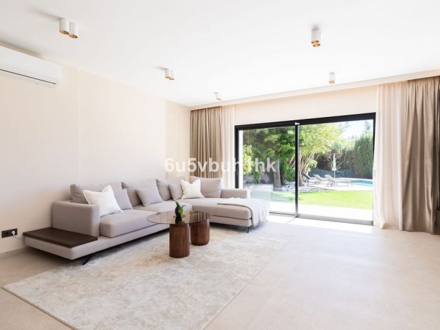 Villa avec 6 Chambres  à Benahavís