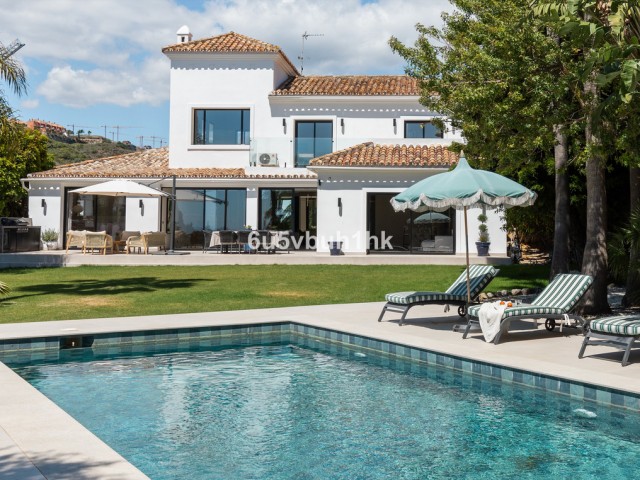 Villa con 6 Dormitorios  en Benahavís