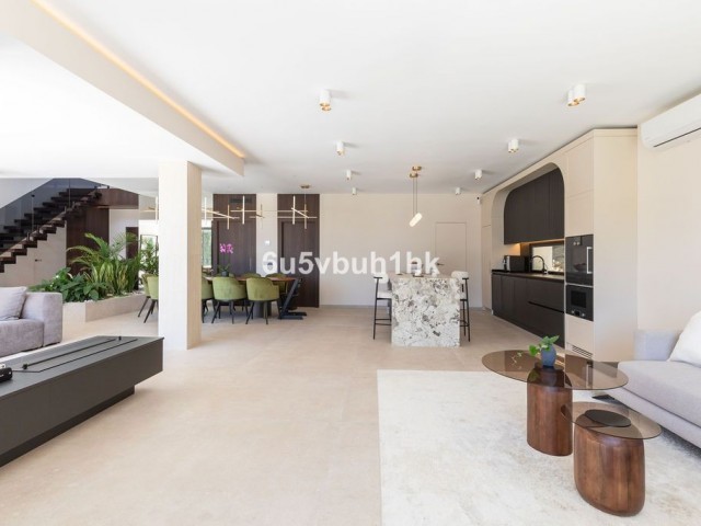 Villa con 6 Dormitorios  en Benahavís