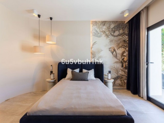 Villa con 6 Dormitorios  en Benahavís