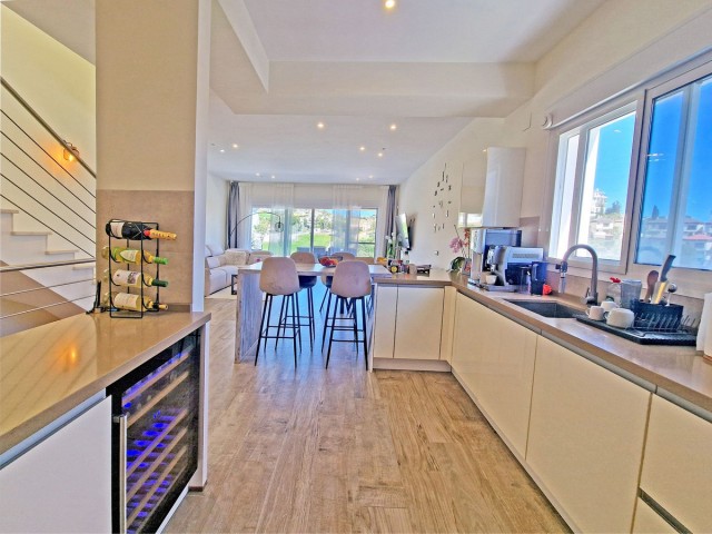 3 Bedrooms Villa in Riviera del Sol