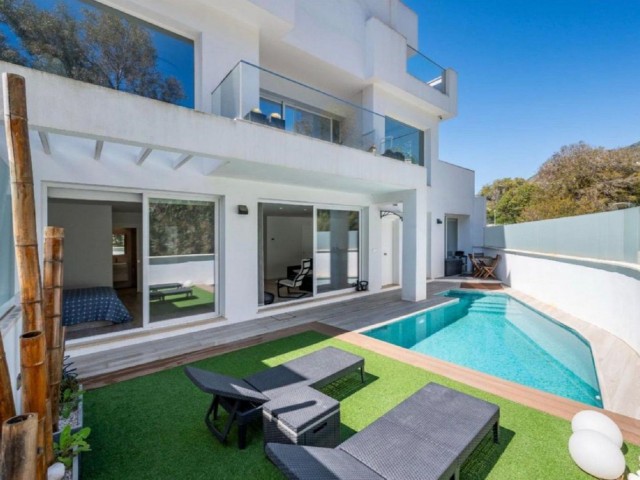 4 Bedrooms Villa in Benalmadena