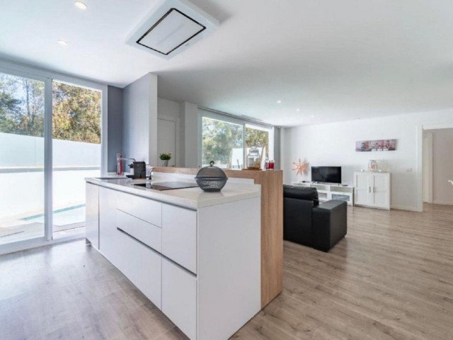 4 Bedrooms Villa in Benalmadena