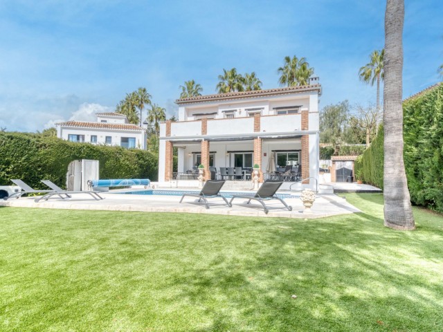 Villa, Calahonda, R5371720