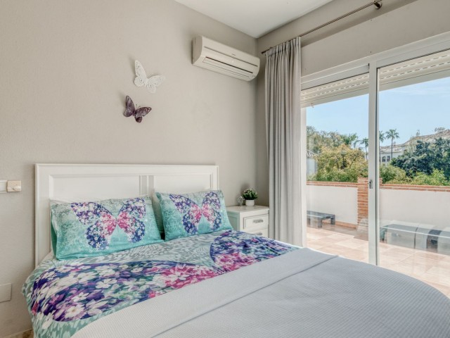 4 Bedrooms Villa in Calahonda