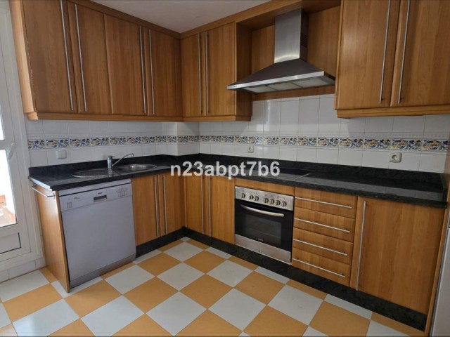 Apartamento con 2 Dormitorios  en Nueva Andalucía