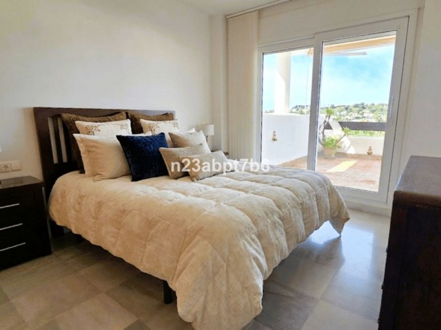 Apartamento con 2 Dormitorios  en Nueva Andalucía